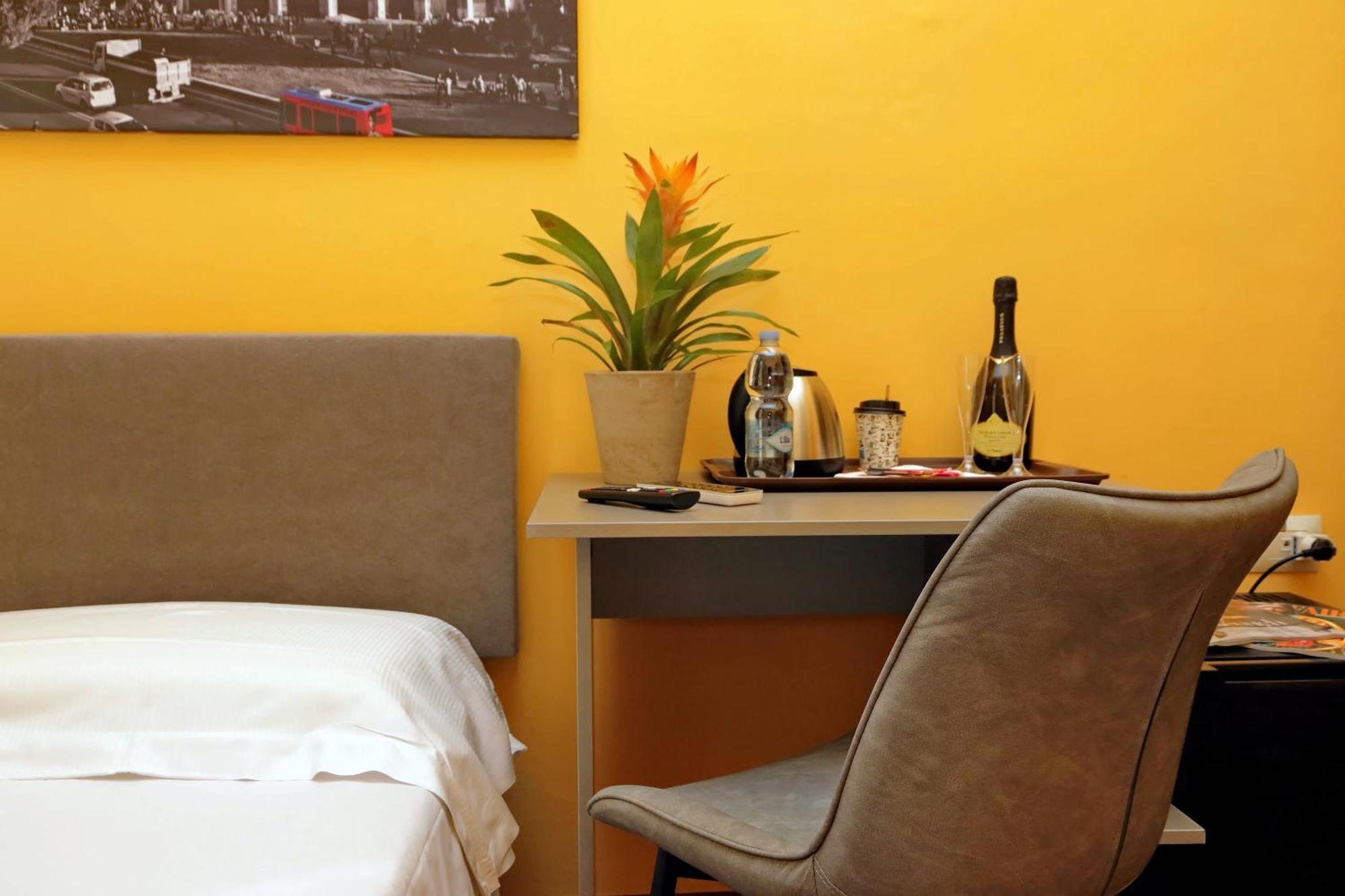 Quo Vadis Inn Roma Esterno foto